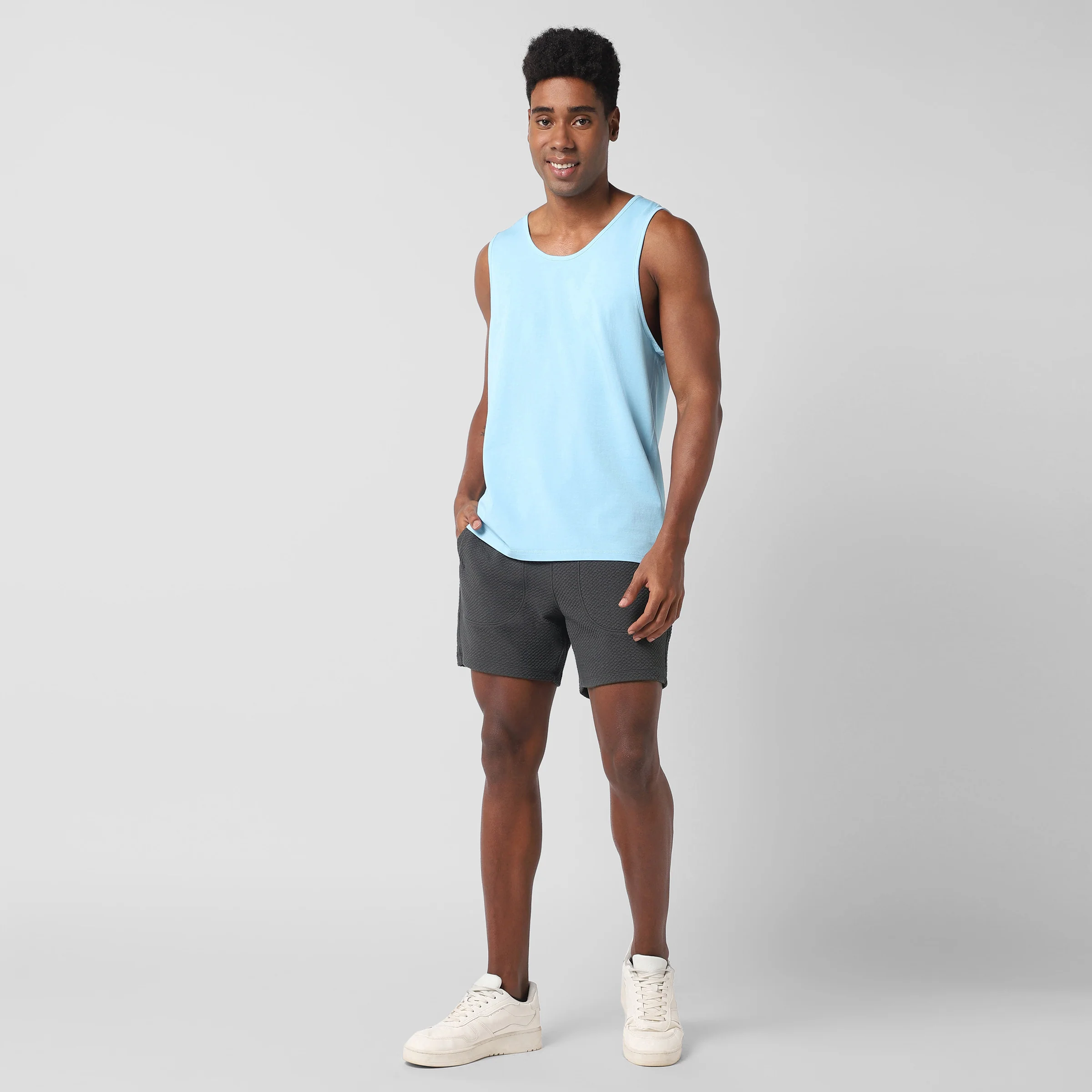 Roam Short - Image 5